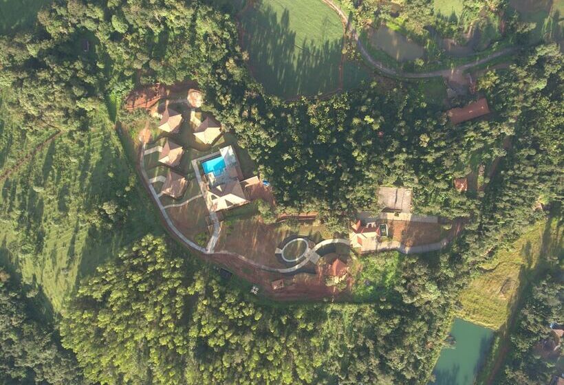 Отель Machaan Plantation Resorts Sakleshpur