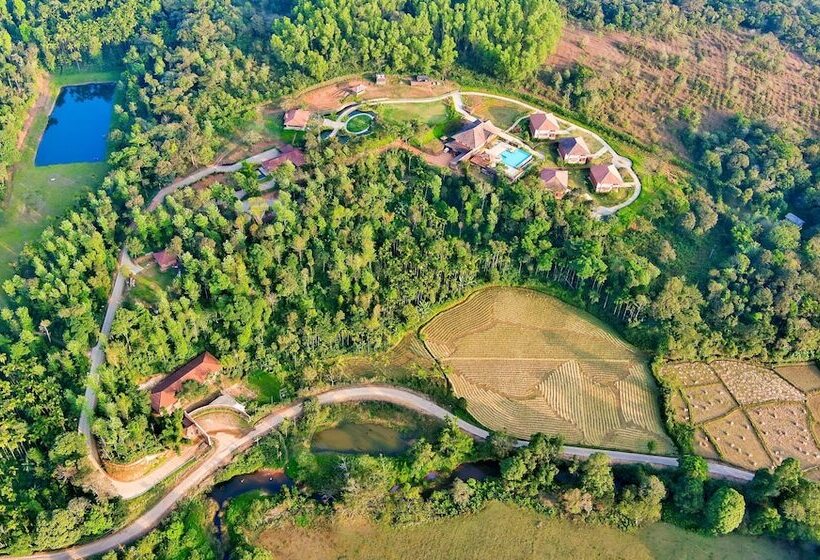Отель Machaan Plantation Resorts Sakleshpur