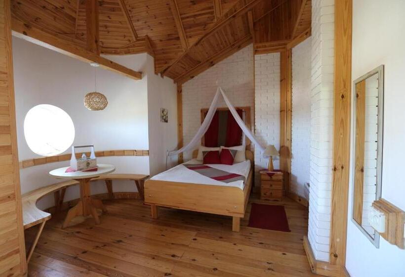 בית מלון כפרי Maison Blanche Ecohousе