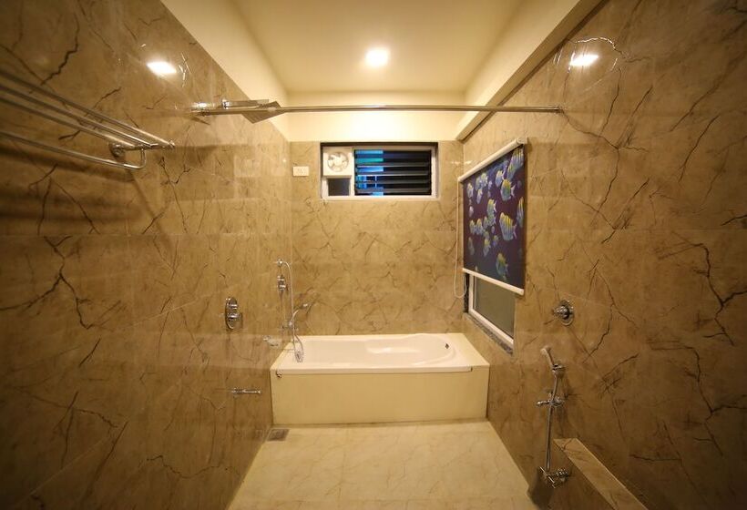 فندق Natraj & Resort