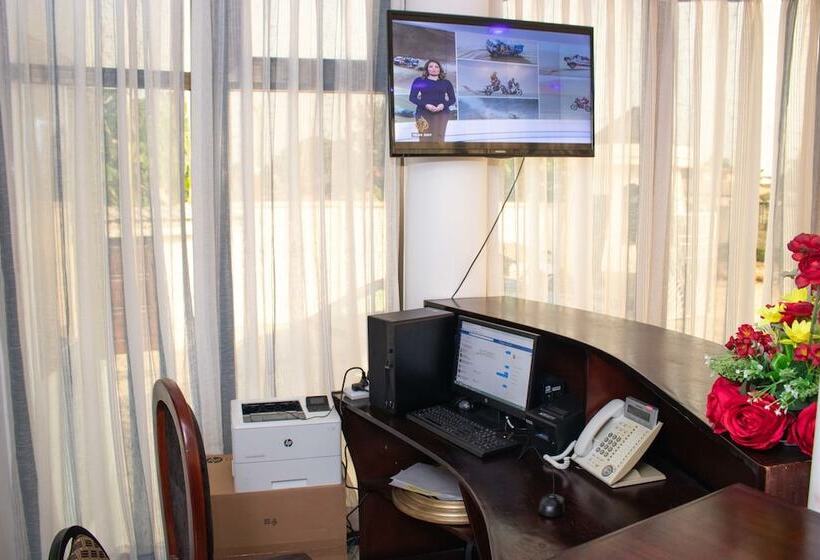 فندق Odjidja Royal Palace