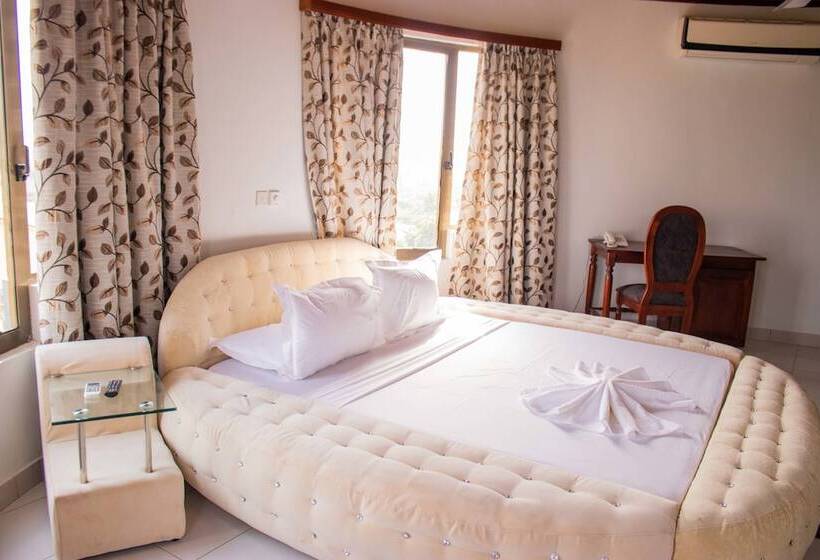 فندق Odjidja Royal Palace