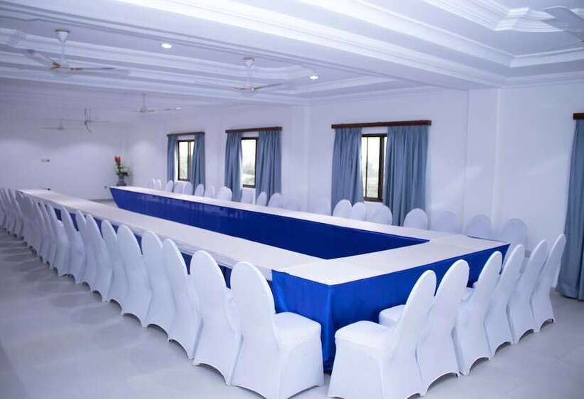 فندق Odjidja Royal Palace