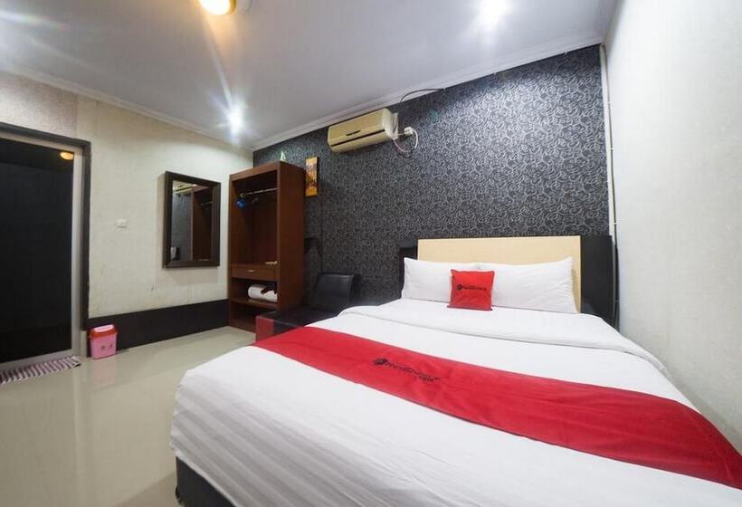 فندق Reddoorz Syariah Near Rsud Ainun Habibie Gorontalo