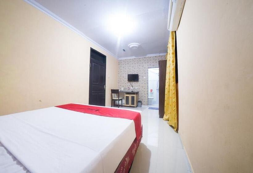 فندق Reddoorz Syariah Near Rsud Ainun Habibie Gorontalo