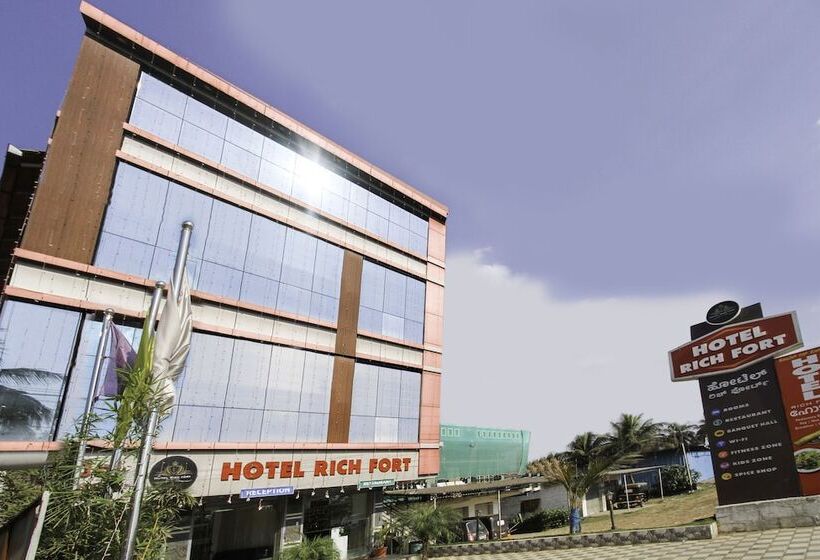 酒店 Rich Fort By Oyo Rooms