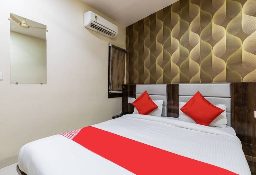 ホテル Shree Balaji Palace By Oyo Rooms