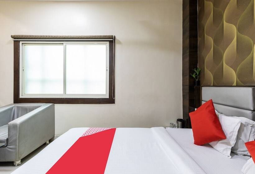 ホテル Shree Balaji Palace By Oyo Rooms