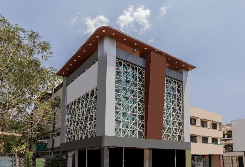 ホテル Shree Balaji Palace By Oyo Rooms