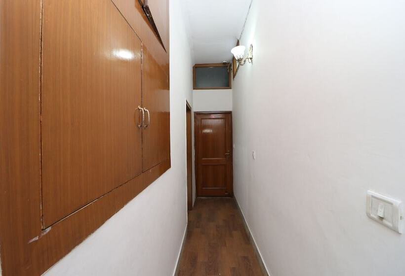 호텔 Singh's 11 By Oyo Rooms