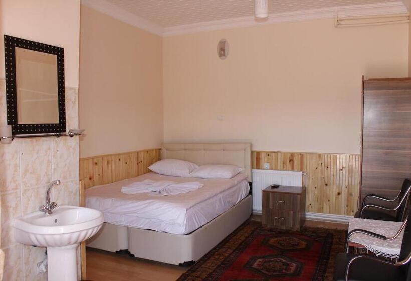 هتل Sultan Pansion Bird Paradise