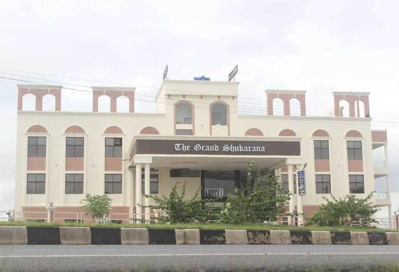 ホテル The Grand Shukrana