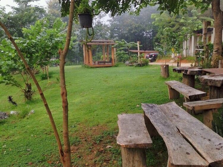 هتل The Nanda Resort