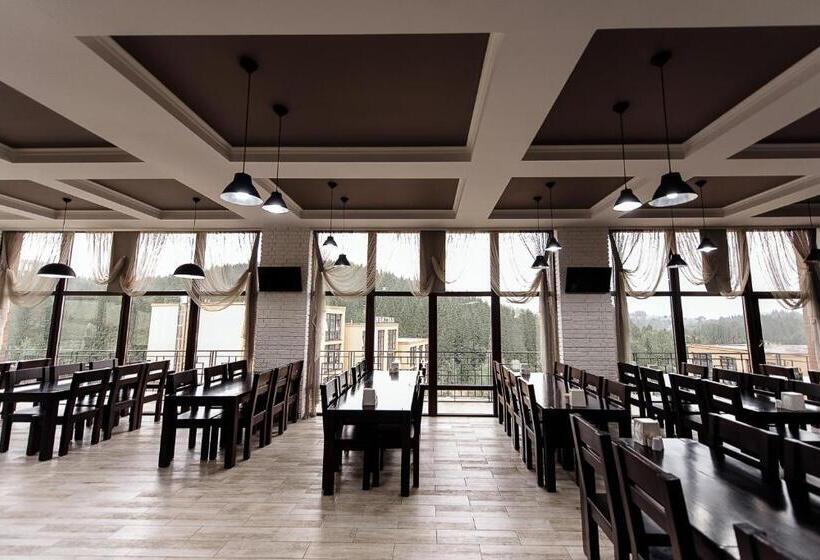 فندق Toga Cottage
