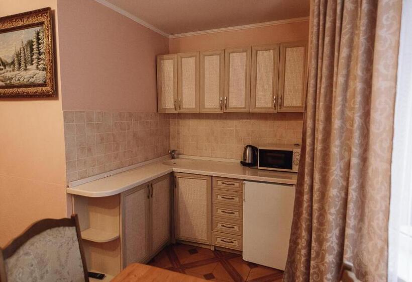 فندق Toga Cottage