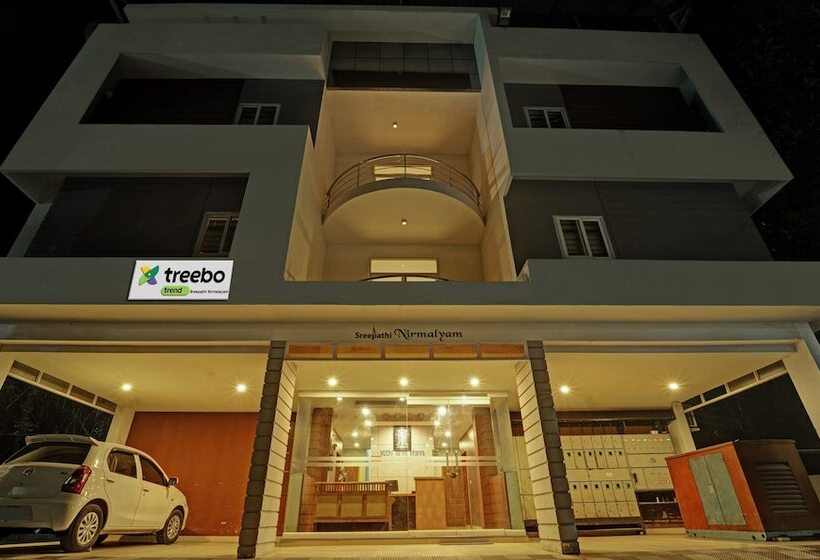 호텔 Treebo Sreepathi Nirmalyam   400 Mtr From Guruvayoor Temple