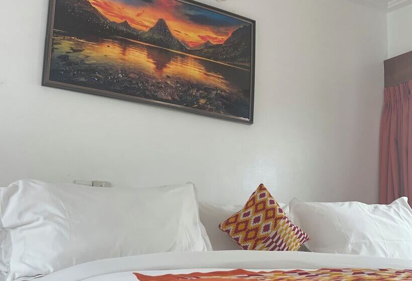 بنسيون Accruase Paradise