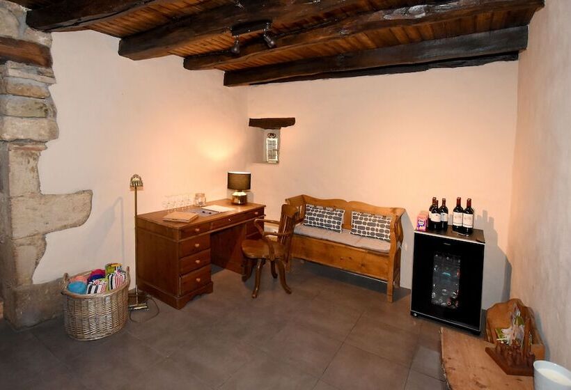 بنسيون Grange De Lavande