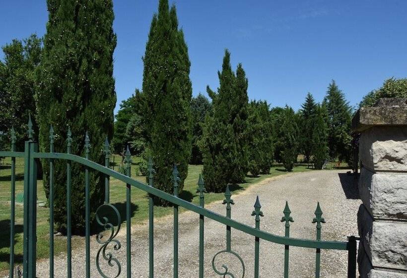 بنسيون Grange De Lavande