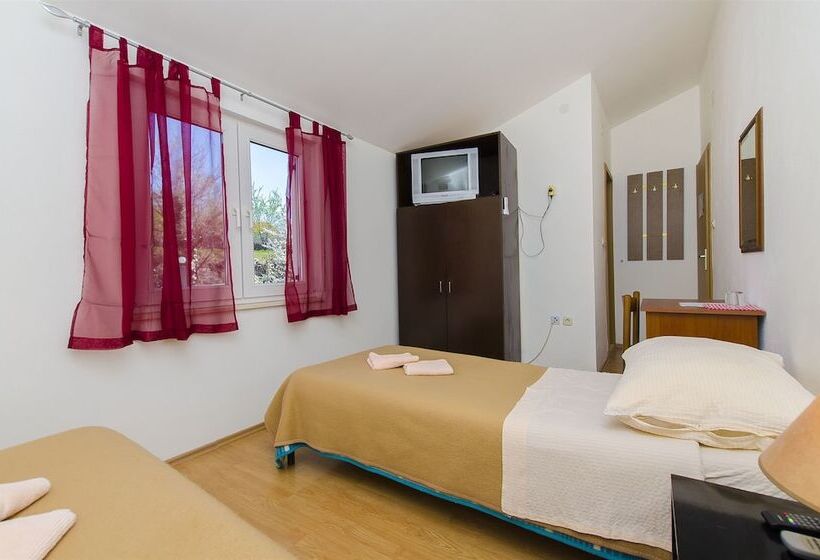 بنسيون Rooms Marijana