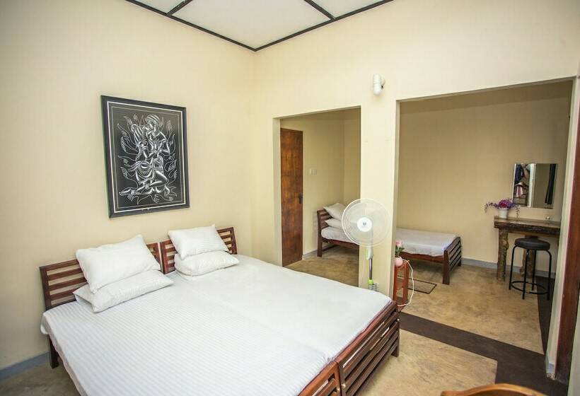 ペンション The Hilltop Eco Homestay