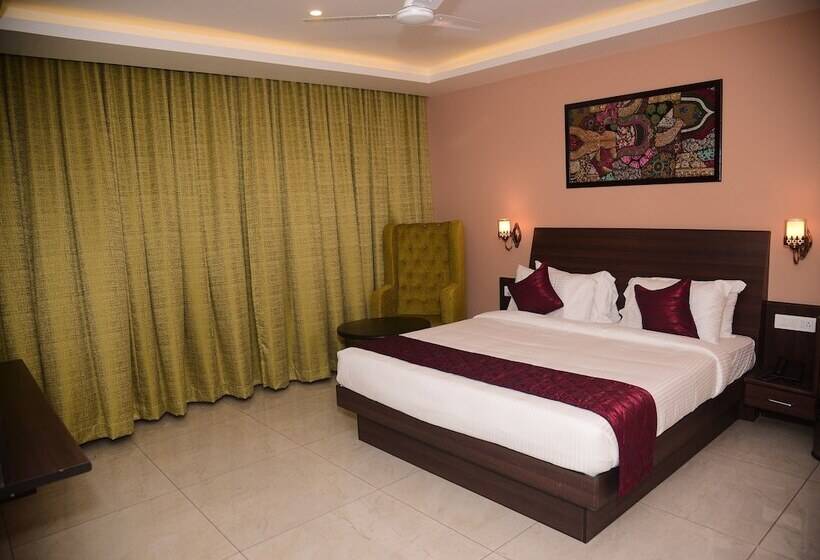منتجع White Pearl Residency