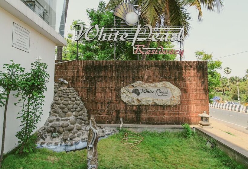 منتجع White Pearl Residency