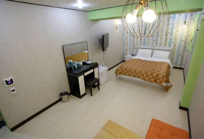 Yegrina Motel