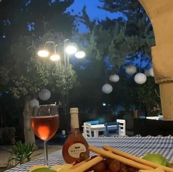 مسافرخانه Nicosia Taskonak Hotel & Restaurant