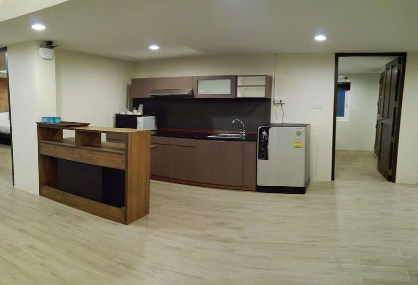 هتل Arcadia Maephim Serviced Apartment