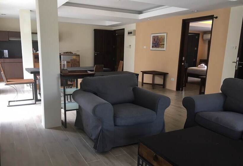 هتل Arcadia Maephim Serviced Apartment