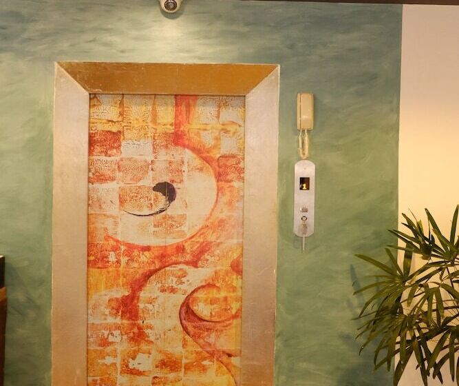 هتل Arcadia Maephim Serviced Apartment