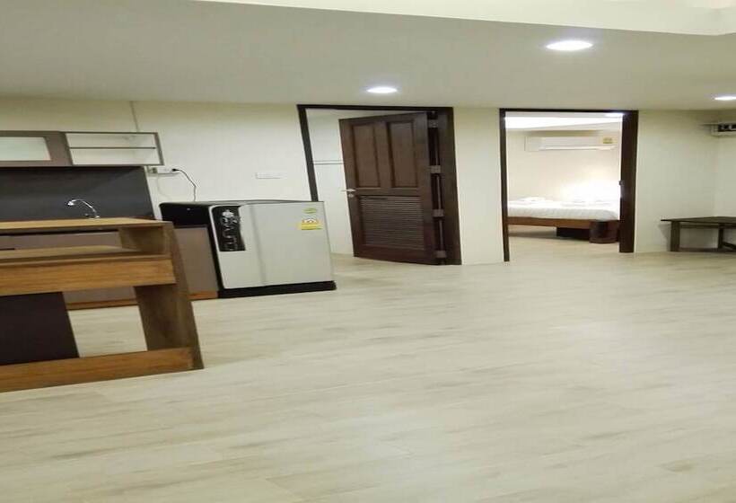 هتل Arcadia Maephim Serviced Apartment