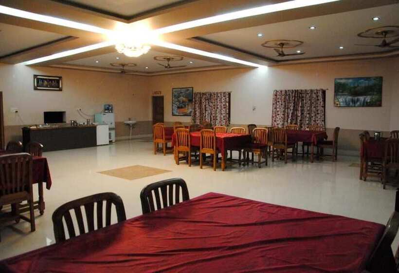 ホテル Kraj Tiger Resort