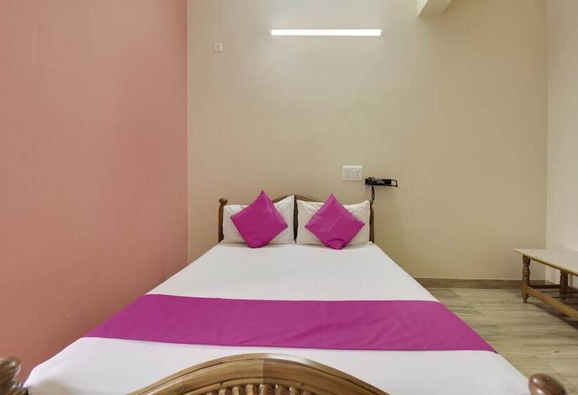 酒店 Spot On 48860 Anil Lodge