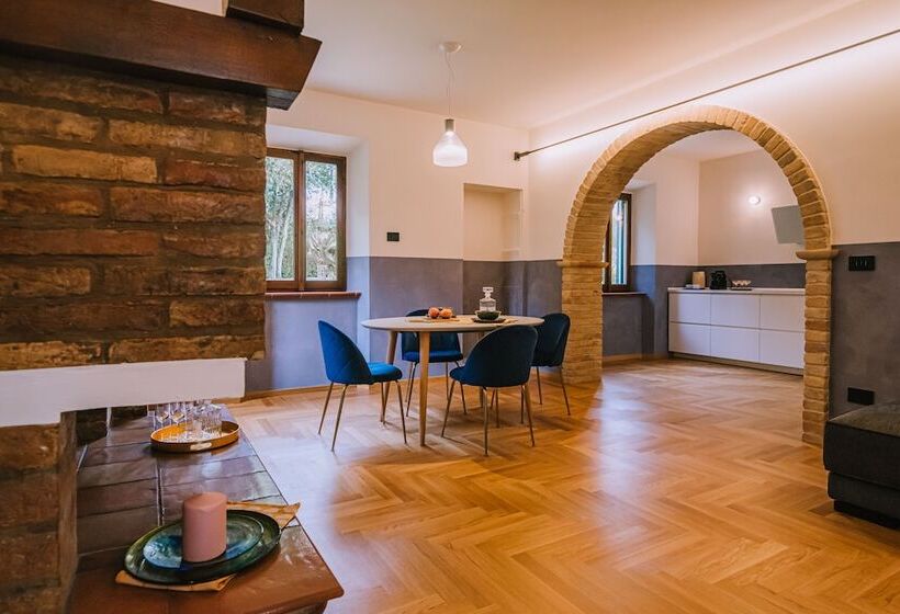 بنسيون Villa De Castelletta