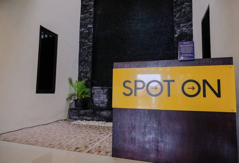 הוסטל Spot On 2431 Tf Homestay