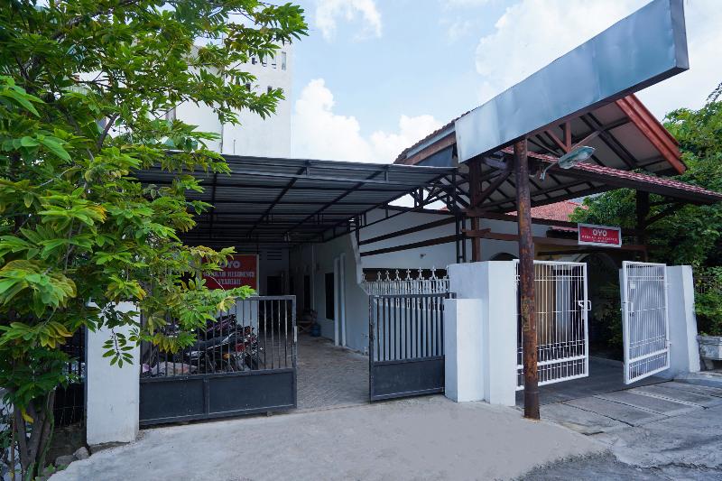 فندق صغير Spot On 2479 Berkah Residence Syariah