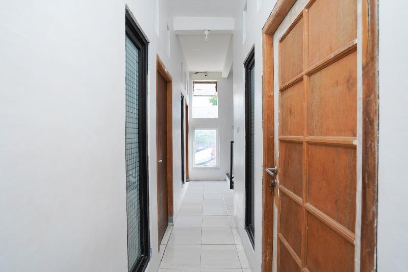 فندق صغير Spot On 2479 Berkah Residence Syariah