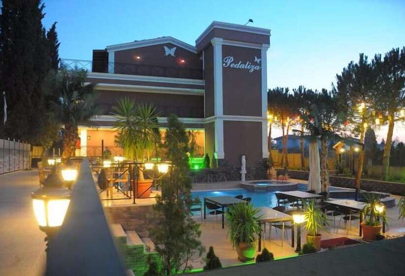مبيت وإفطار Pedaliza Butik Otel