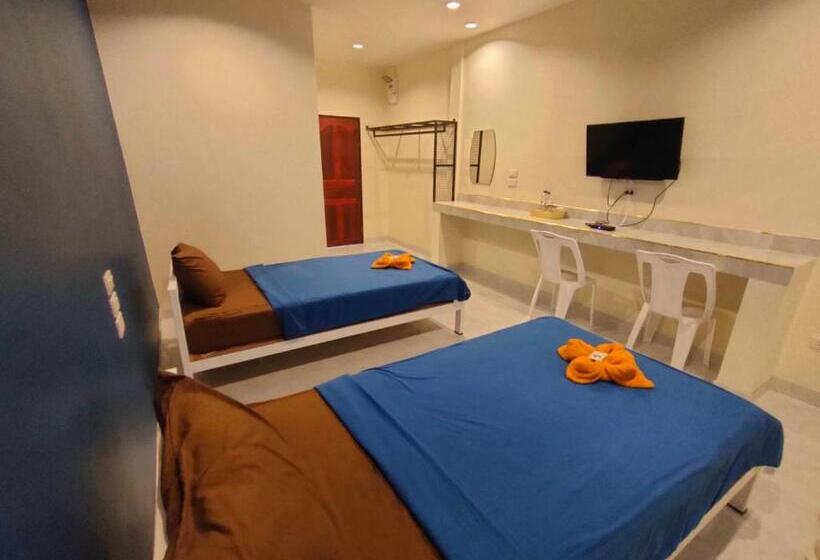 هتل Banana Resort Sadao