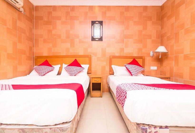 فندق Grand Palace By Oyo Rooms