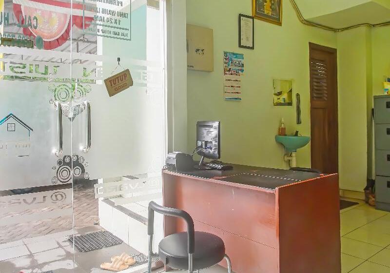 فندق Pemondokan Alvaro 2 By Oyo Rooms