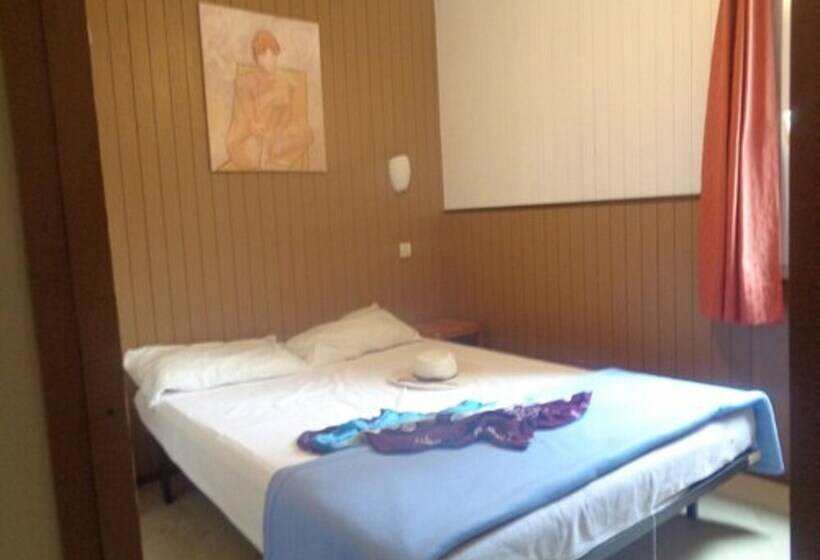 住所  Relais Du Salagou