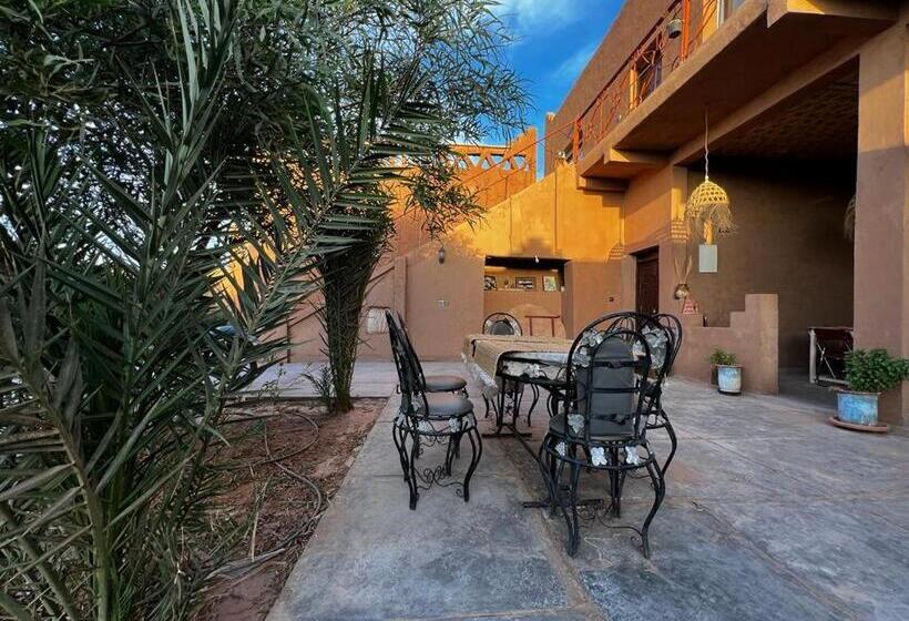 هاستل Dar Talmoudi