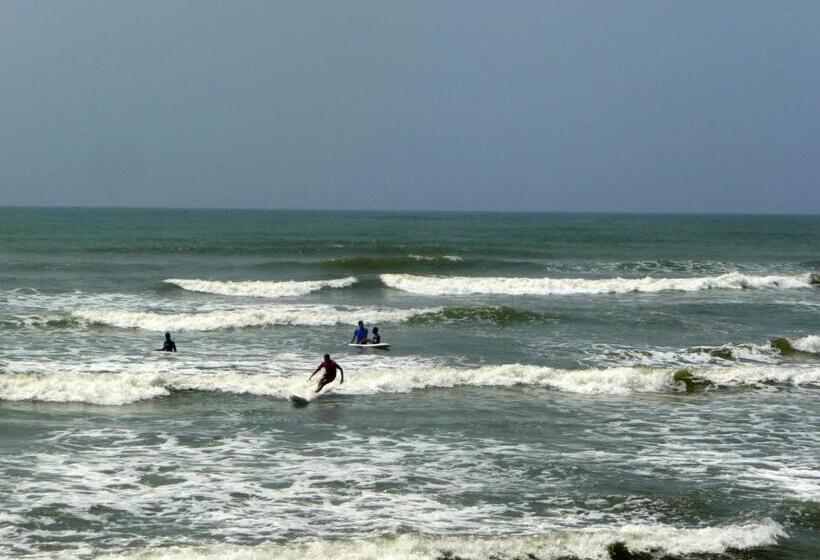 ホテル Ankobra Beach Resort