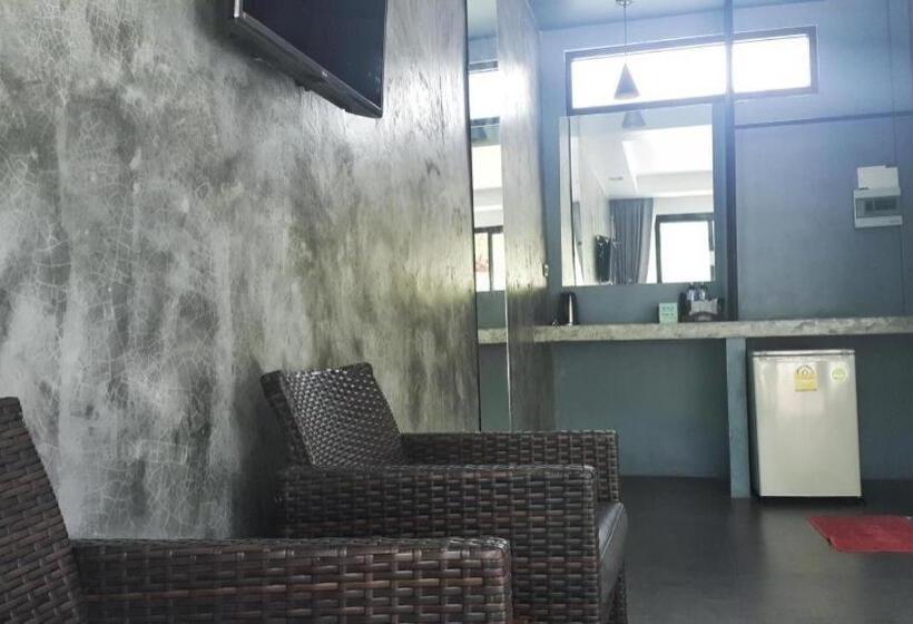 فندق Baan Chao Mai Beach House