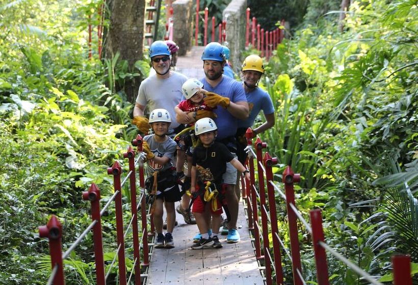 فندق Calico Jack S Village