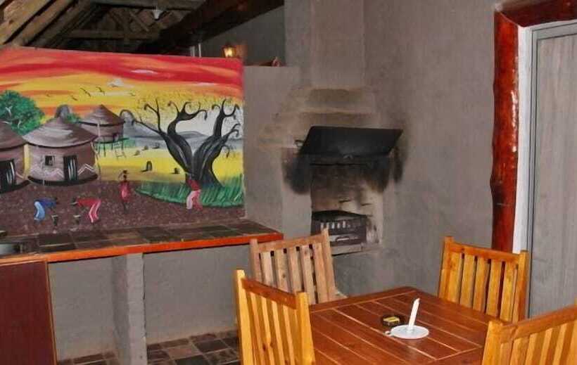 호텔 Emahlathini Guest Farm