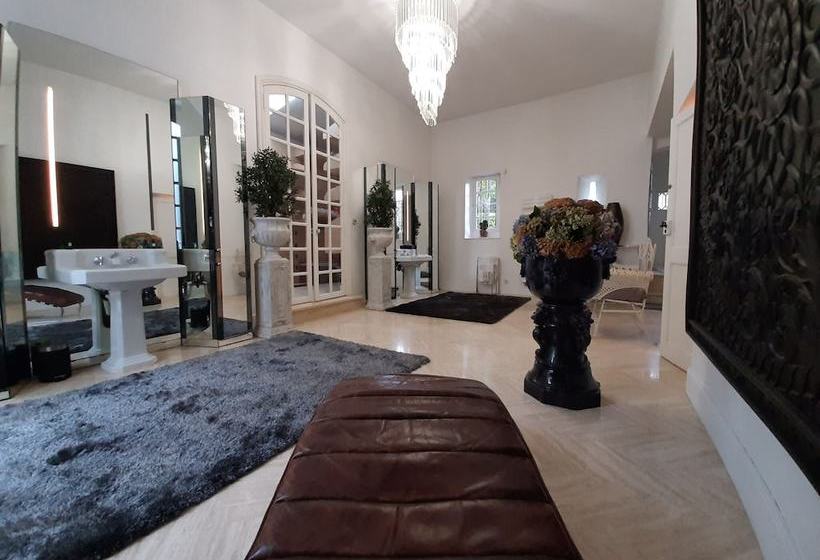 호텔 Enchanting Apartment In Marquefave With Private Whirlpool